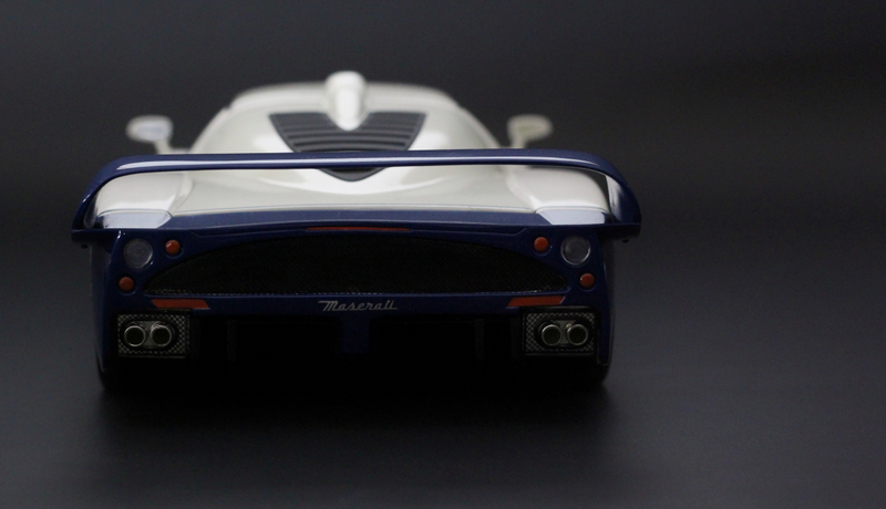 Illustration for article titled Maserati MC12 by Hot Wheels in 1:18